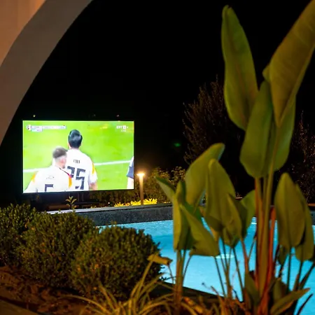 Луксозна вила Akti Elia Chalkidiki With Private Pools Никити