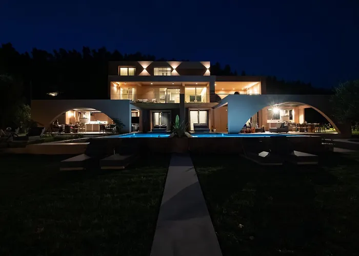 Villa Akti Elia Chalkidiki With Private Pools