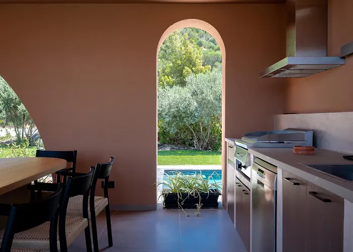 Akti Elia Chalkidiki With Private Pools 니키티